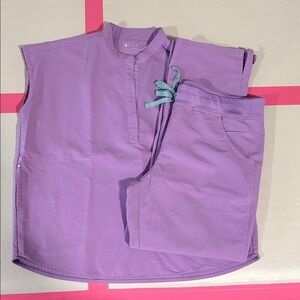 Figs Lilac dawn scrub set